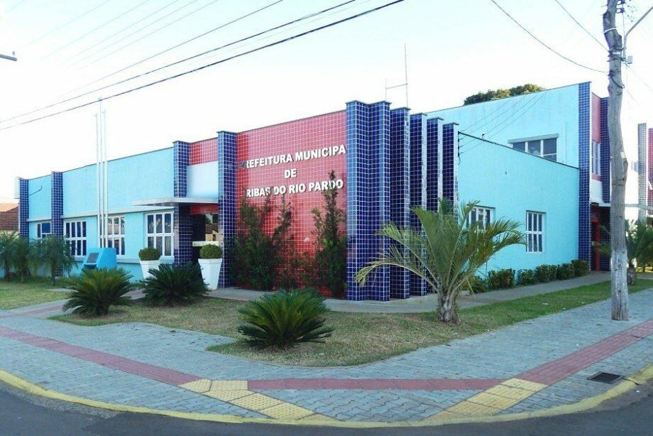 Fachada da prefeitura de Ribas do Rio Pardo