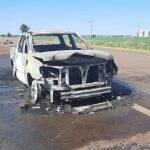 Veículo foi destruído pelas chamas