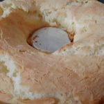 Aproximadamente 30 minutos de forno e sua chipa de liquidificador está pronta