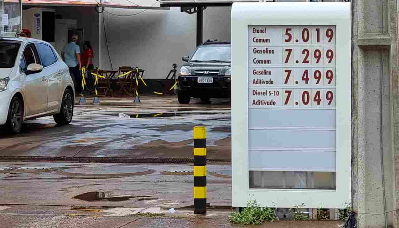 Tabela de preços em posto de Dourados foi alterada nesta manhã