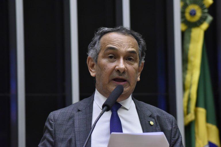 Relator do projeto que altera a cobrança do ICMS sobre os combustíveis na Câmara