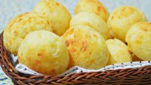 café da manhã Pão de tapioca com queijo para o café da manhã