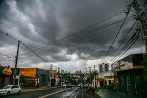 Os maiores acumulados de chuva são previstos para as regiões sudoeste
