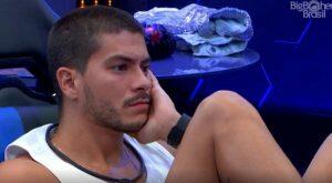 arthur irritado