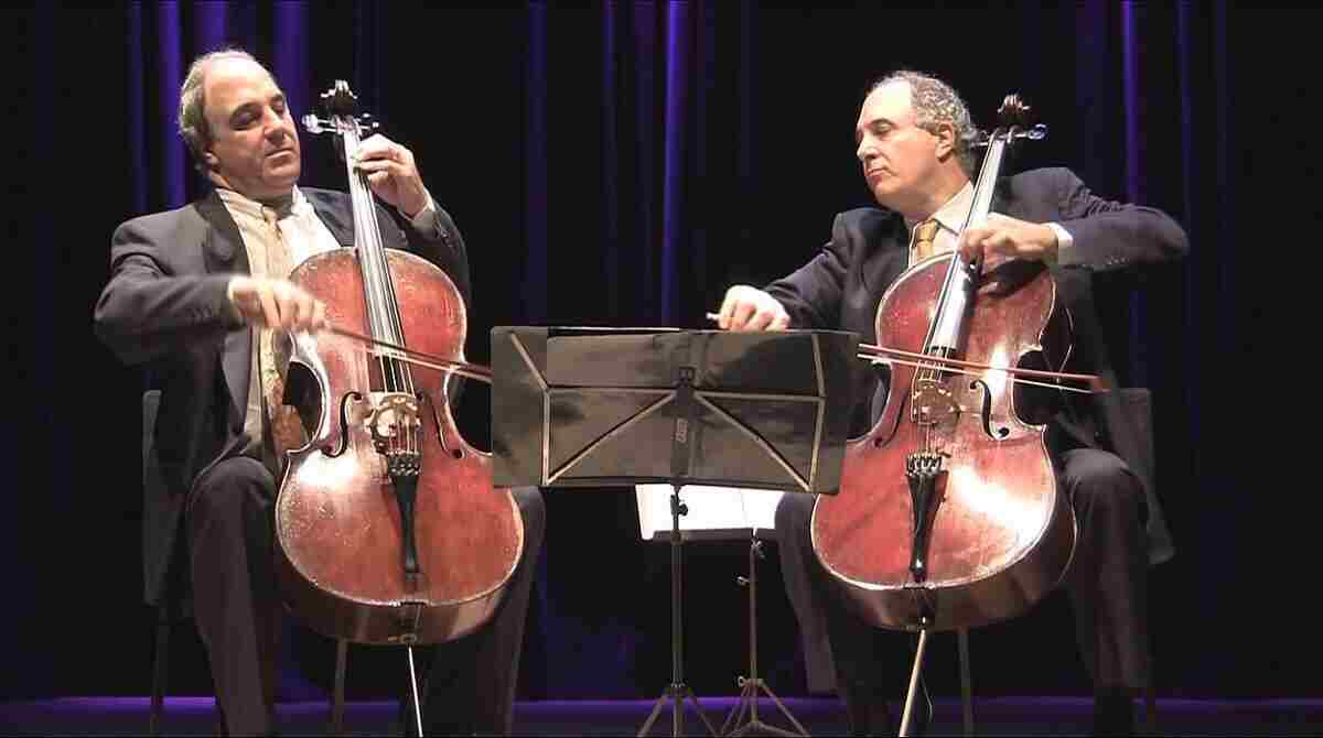 Duo Santoro