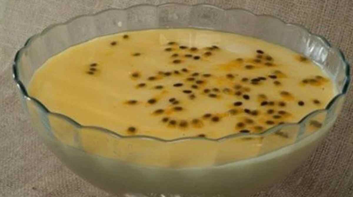 Mousse de Maracuja com Licor