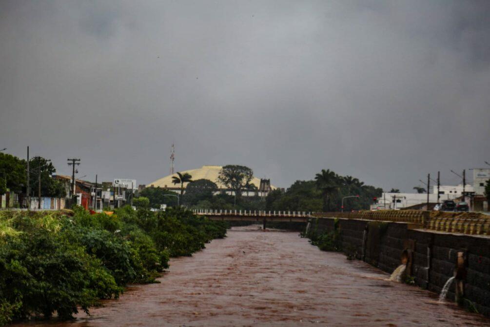 chuva em CG