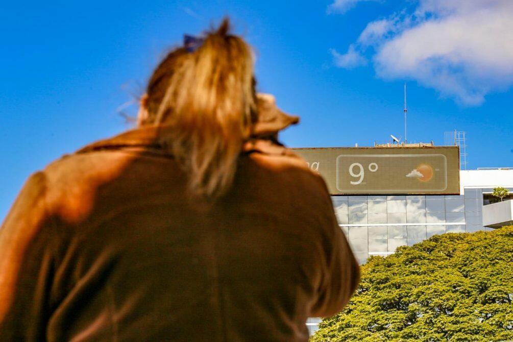 trabalhadores enfrantam o frio em cg marcos ermínio (1)