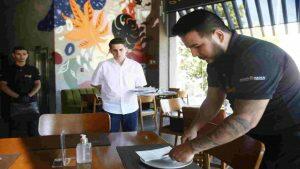 bares e restaurantes