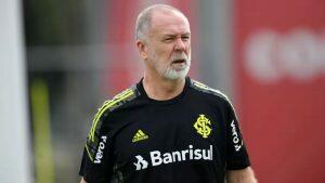 Mano Menezes