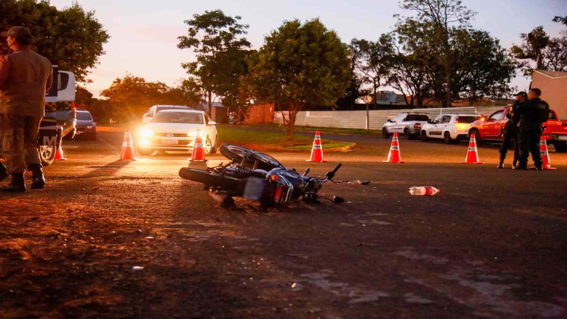 Carteiro voltava para casa quando foi atropelado