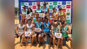pódio campeões vôlei