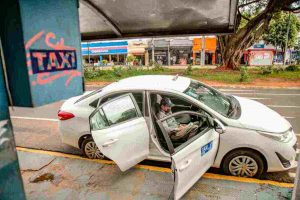 taxistas táxi uber ubers (1)