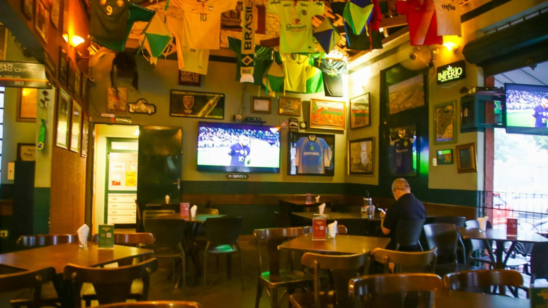 bar