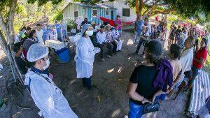 Povo das Águas visita ribeirinhos no Rio Paraguai. (Foto: PMC/Divulgação)