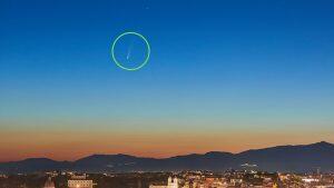 cometa verde