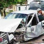 Carro destruído