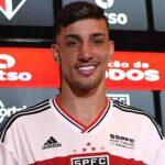 Pedrinho foi inscrito pelo clube na Libertadores. (Rubens Chiri/SPFC)
