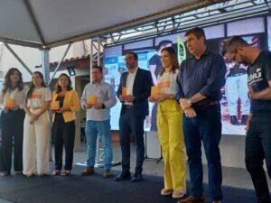 Campanha Seu Abraço Aquece