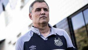 Diego Aguirre não conseguiu tirar o Santos da zona de perigo do Brasileirão (Santos FC, Divulgação)