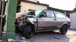 carro x muro