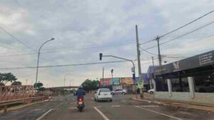 Semáforo desligado
