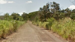 Após sair com mulher que conheceu por aplicativo, homem acorda ferido em estrada vicinal