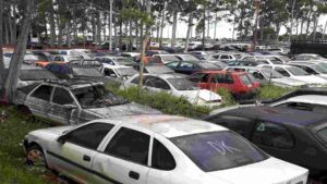 Leilão com mais de 20 toneladas de sucatas de veículos do Detran/MS encerra na terça-feira