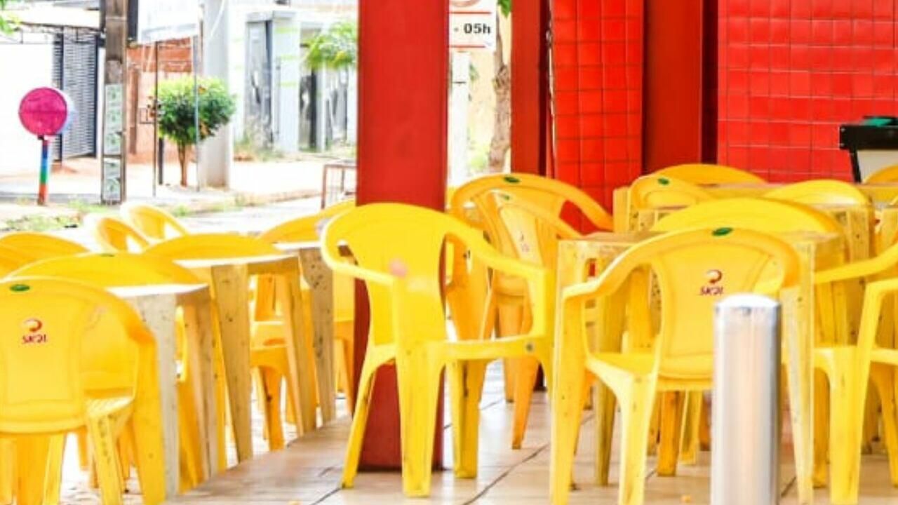 bar