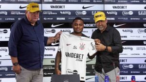 Diego Palacios durante sua apresentação; jogador pode ficar até 6 meses fora (Rodrigo Coca, Ag. Corinthians)