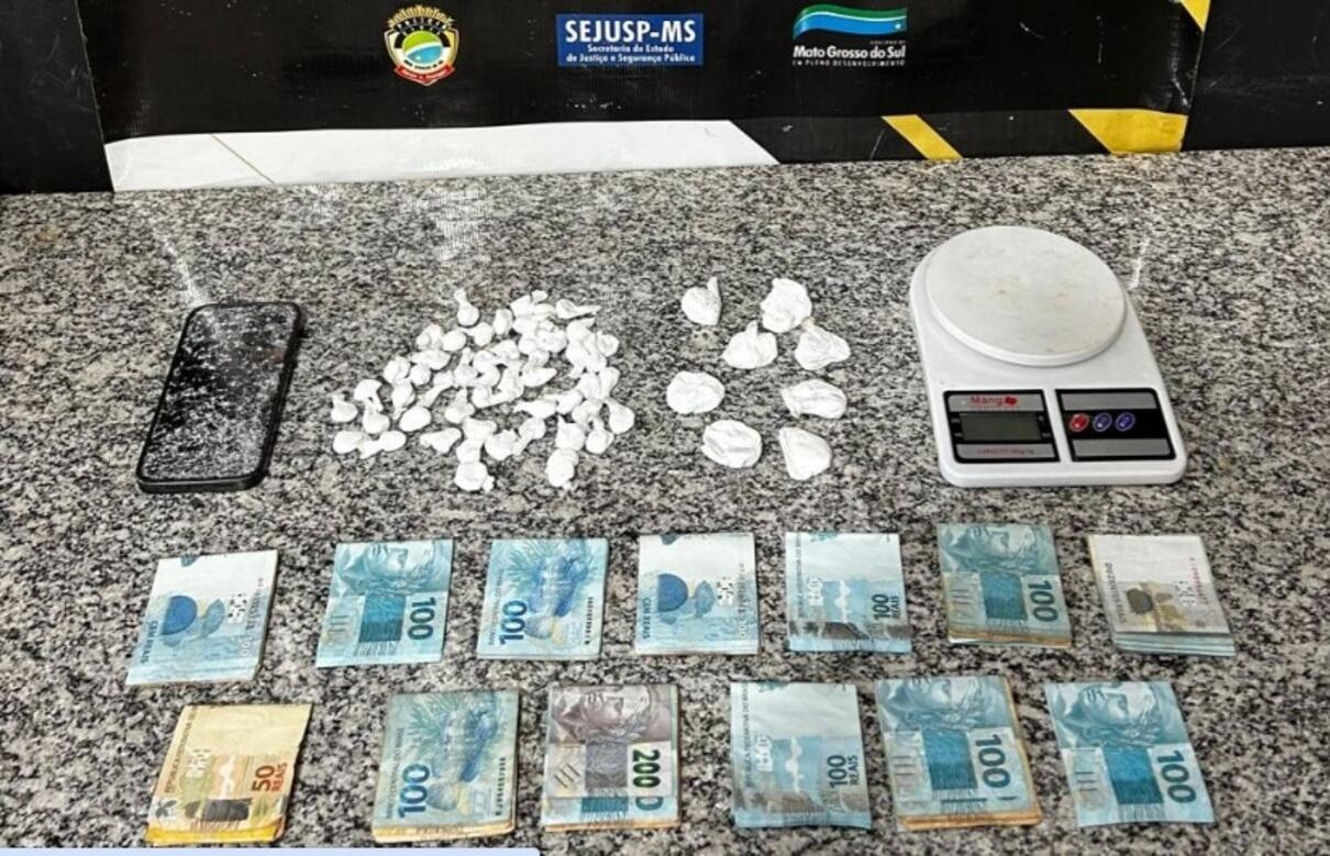 Traficante da modalidade ‘delivery’ é preso com porções de cocaína em Dourados