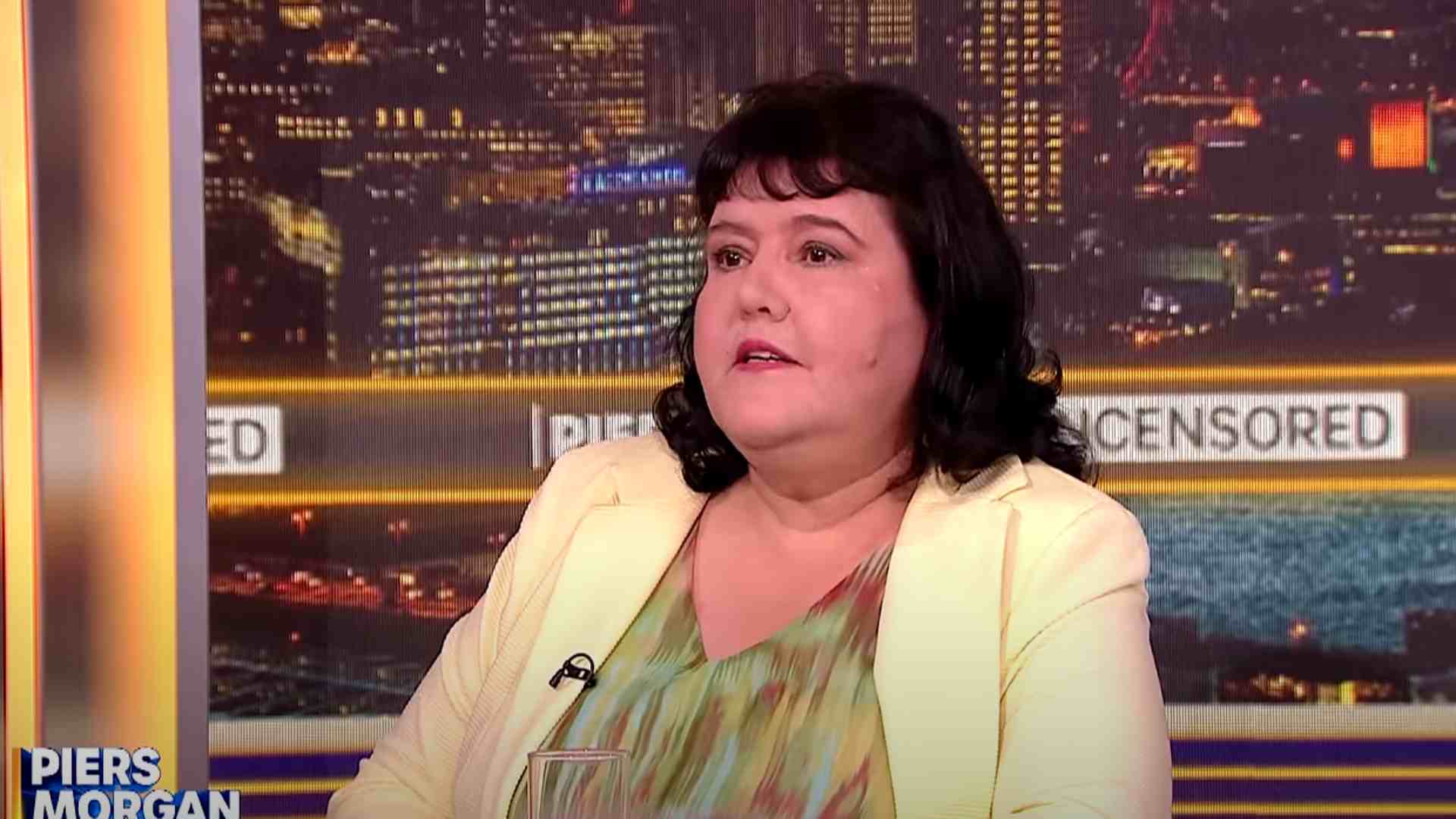 Mulher que diz ter inspirado a personagem de ‘Bebê Rena’ nega ...