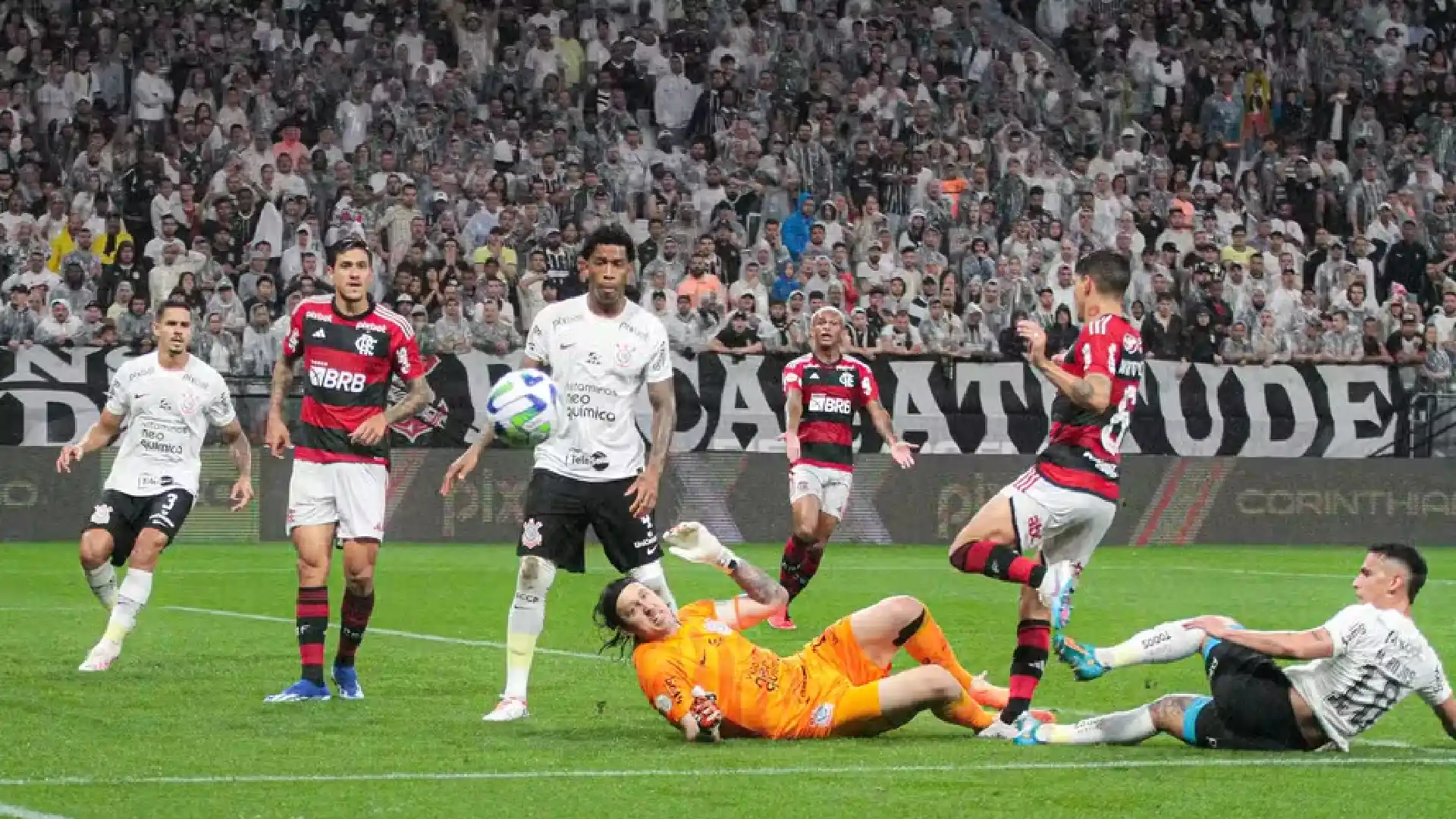 Times com maiores torcidas do País, Flamengo e Corinthians abrem sexta rodada do Brasileirão