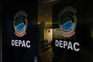 Homem pede socorro na casa do pai ao ser ferido a tiros no rosto em Três Lagoas