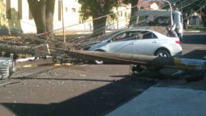 Acidente ocorreu por volta das 5h20