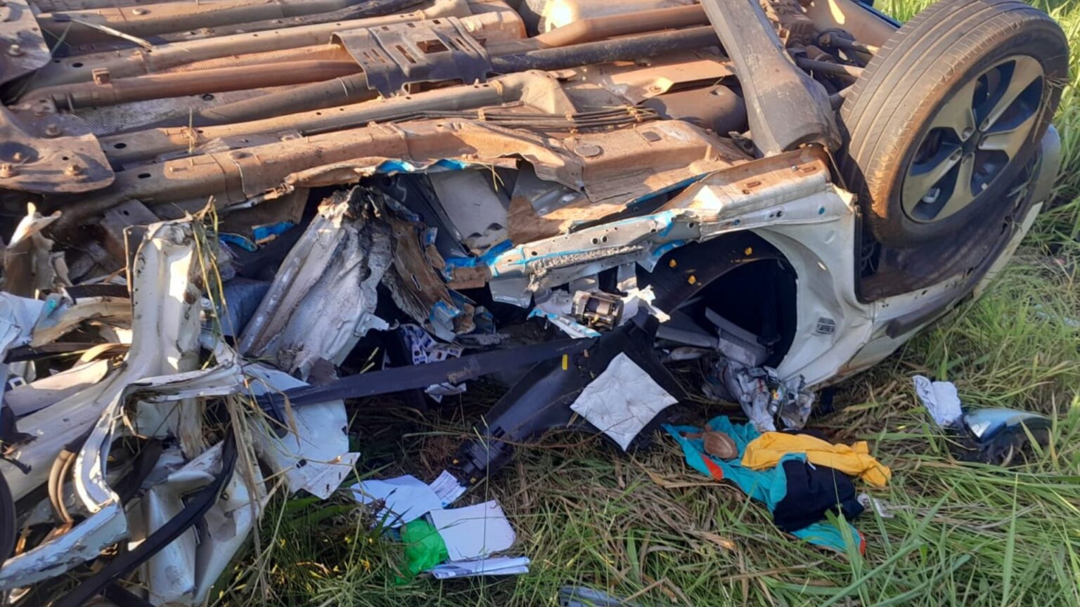 Jeep Compass destruído