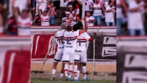 São Paulo vence Santos no clássico paulista