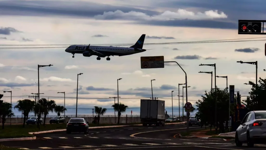 Aeroporto de Campo Grande, viagem voo (Henrique Arakaki, Jornal Midiamax)