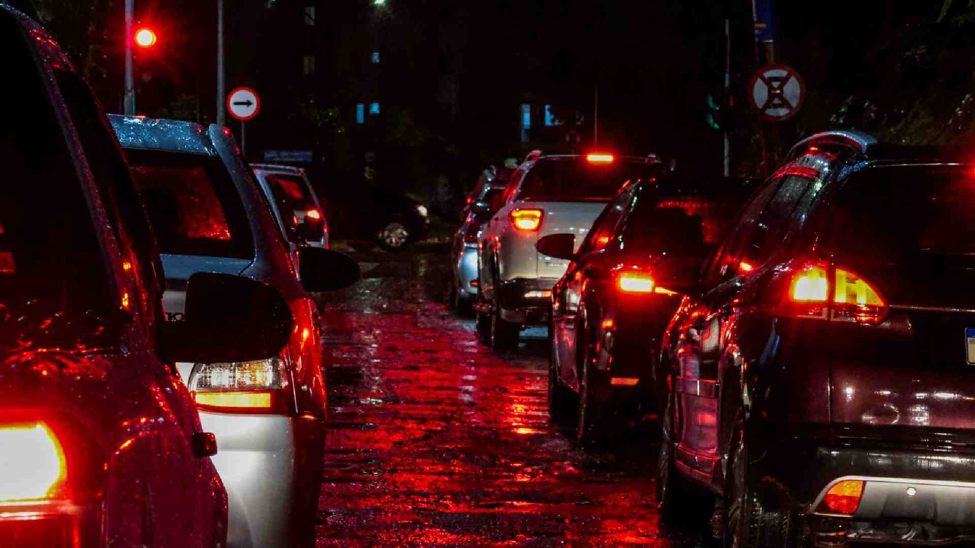 chuva vias trânsito