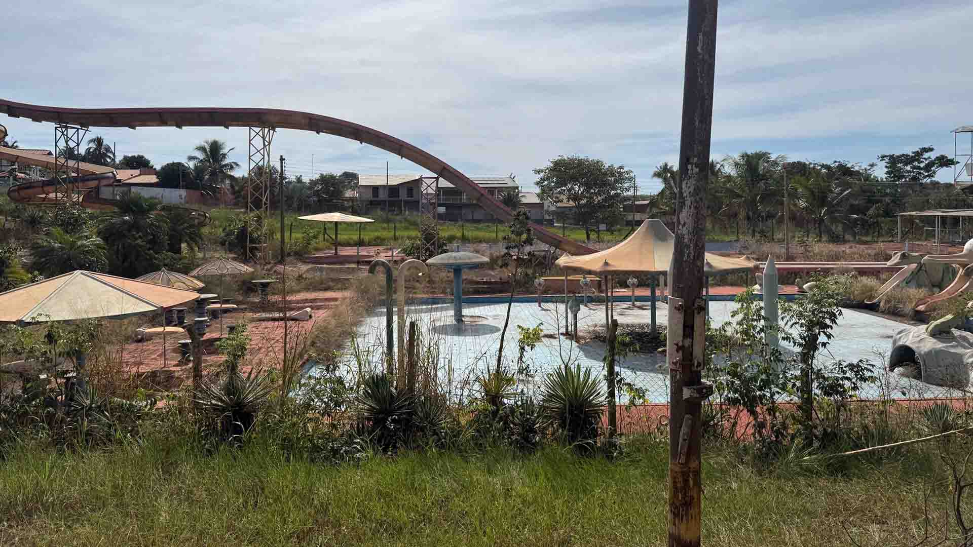 Fazenda foi alugada para ser o balneário municipal de Paranaíba em 2023, estrutura não funciona. (Reprodução)