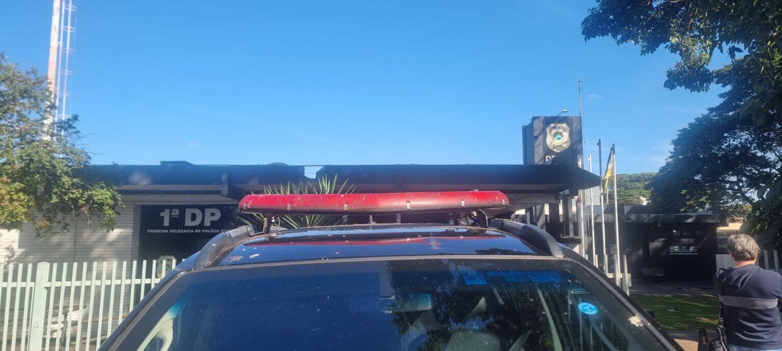 Homem é preso em Dourados após invadir frigorífico com barra de ferro
