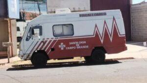 ambulancia antiga da santa casa 2