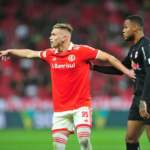 Alemão e Natan em Inter x Bragantino — Foto: Ricardo Duarte/Internacional