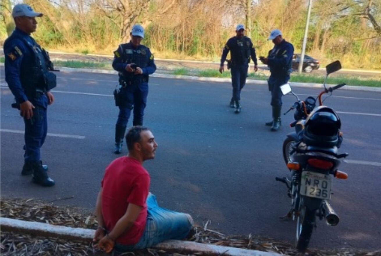 Momento em que aconteceu a prisão (reprodução)