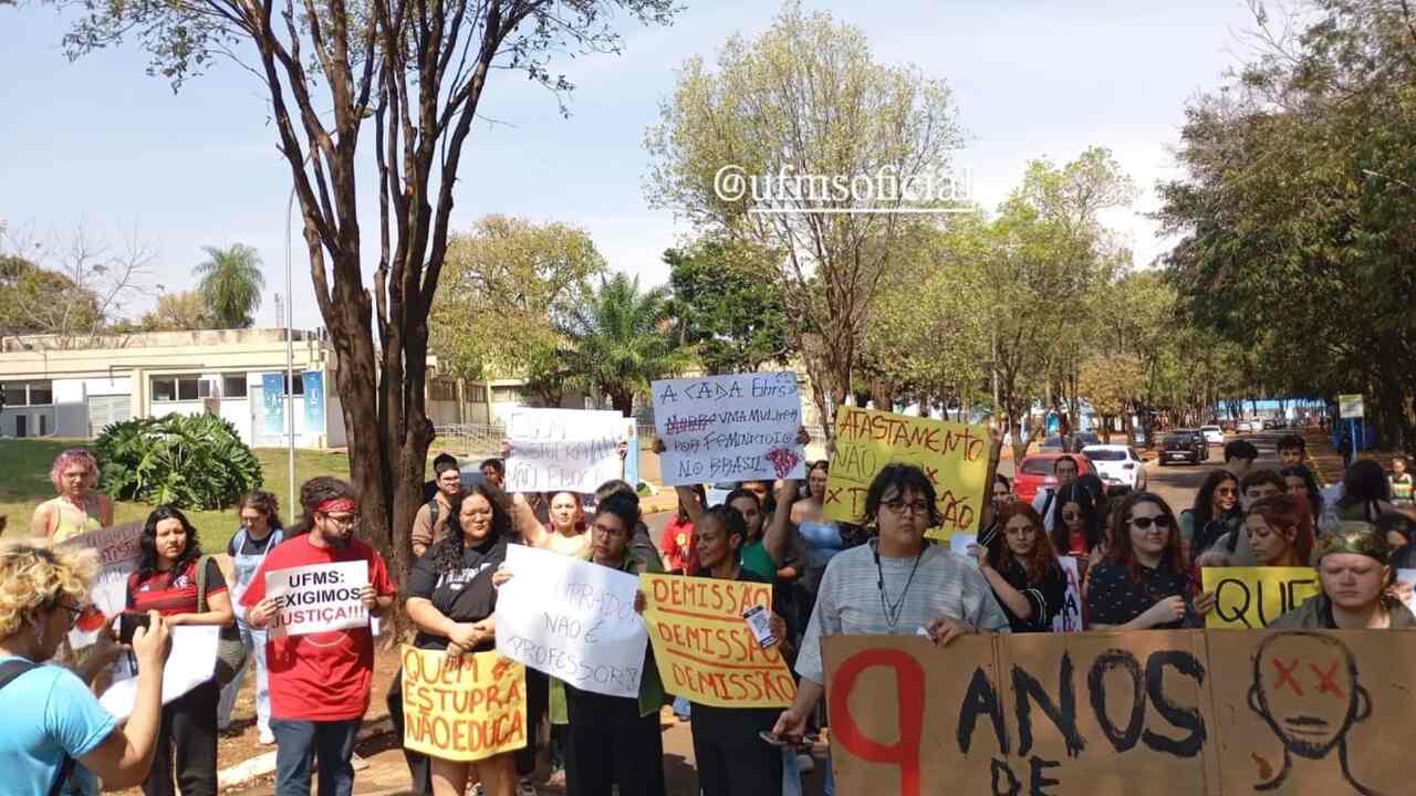 protesto ufms