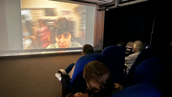 Exibição de filme no MIS - (Foto: Larissa Marca)