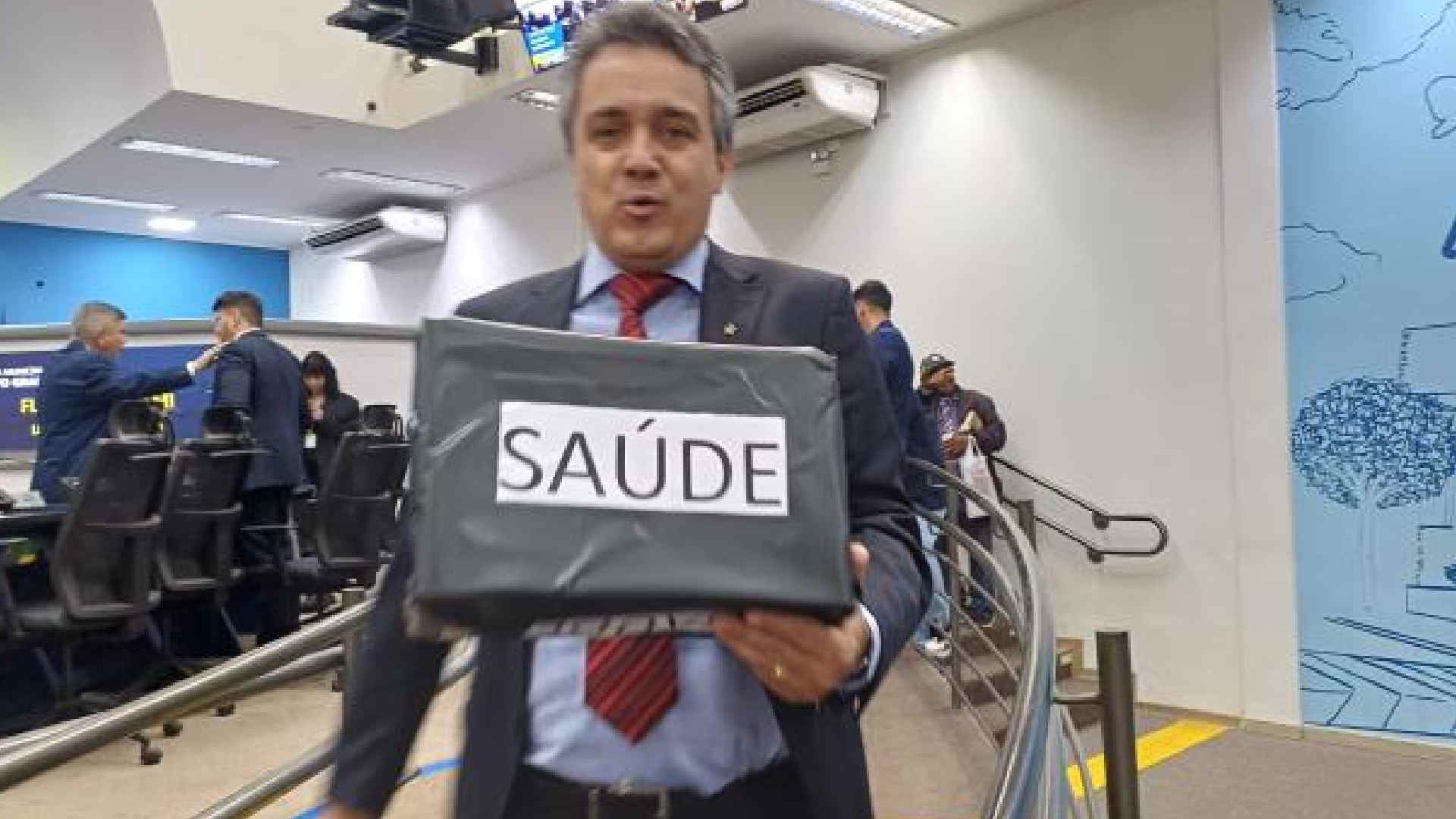 saude bastidores reunião