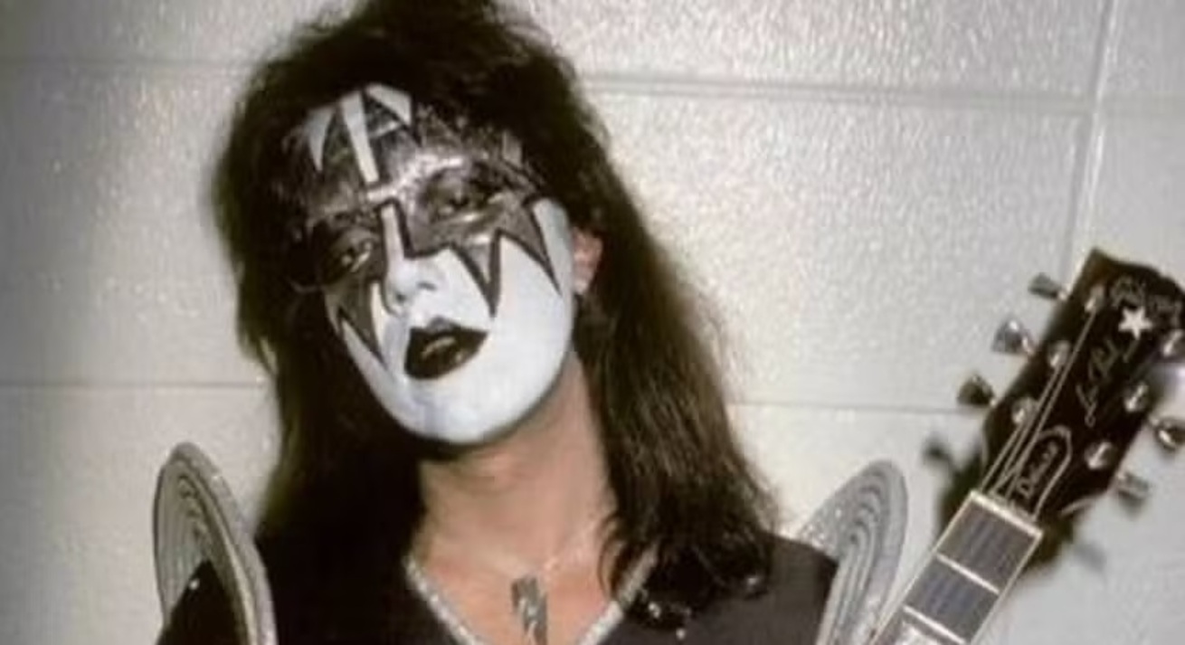 kiss