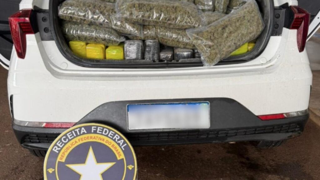 Receita Federal apreendeu 320 kg de drogas durante abordagem a um veículo