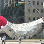 ‘Moby Dick’: baleia da Faria Lima vira piada ao ganhar decoração de Natal; veja memes